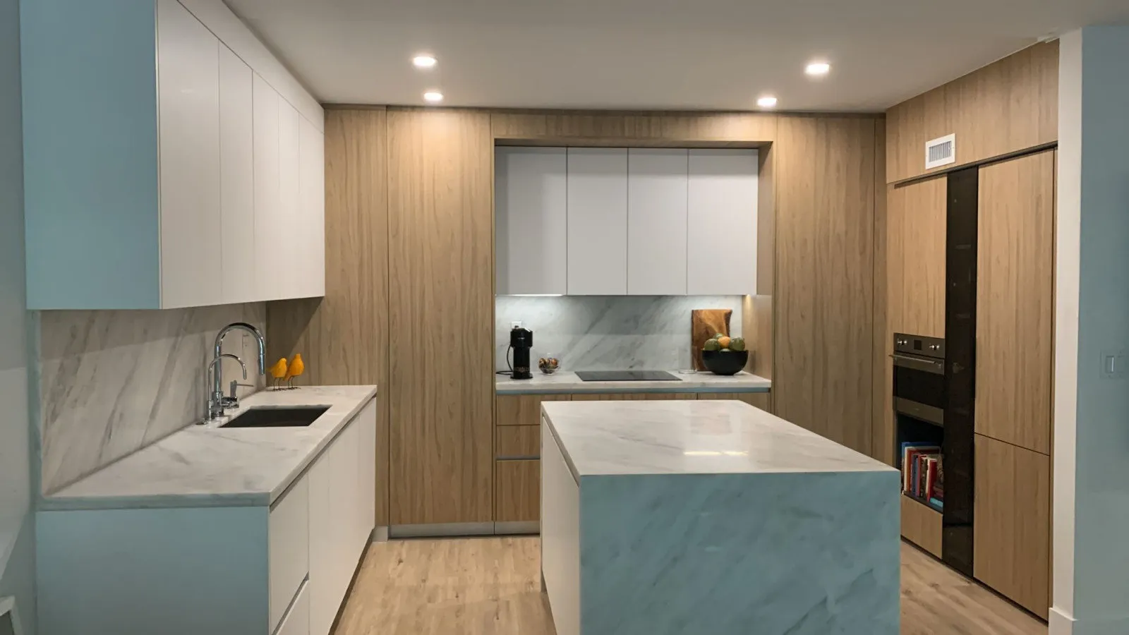 Arquez Residence, Kitchen Renovation, Miami, Florida: kitchen photo 1 by DALOP Design
