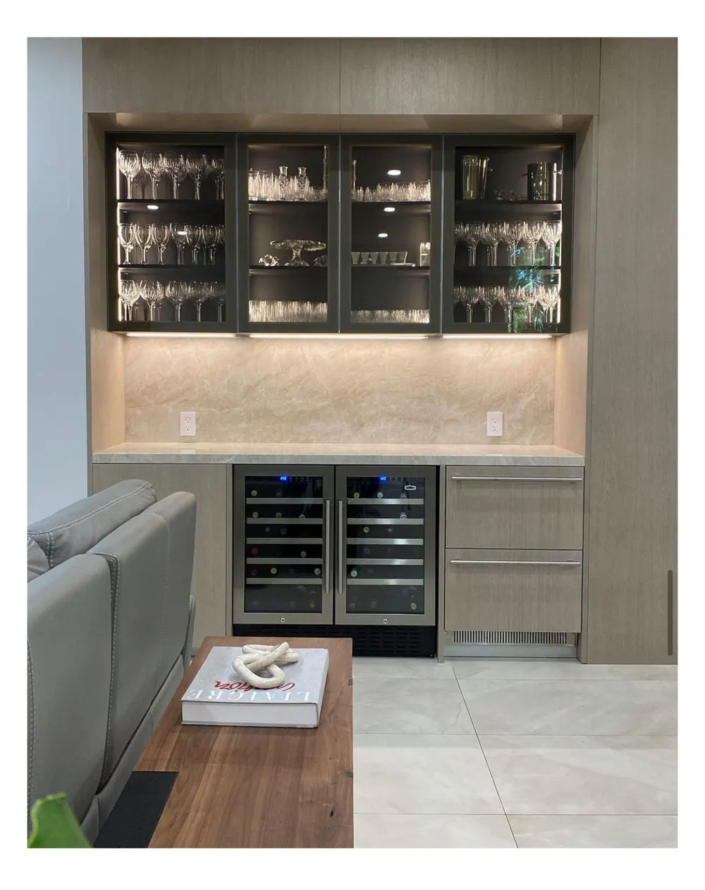 Home Bars, Contemporary, Private homes, Miami: home bar photo 1 by DALOP Design