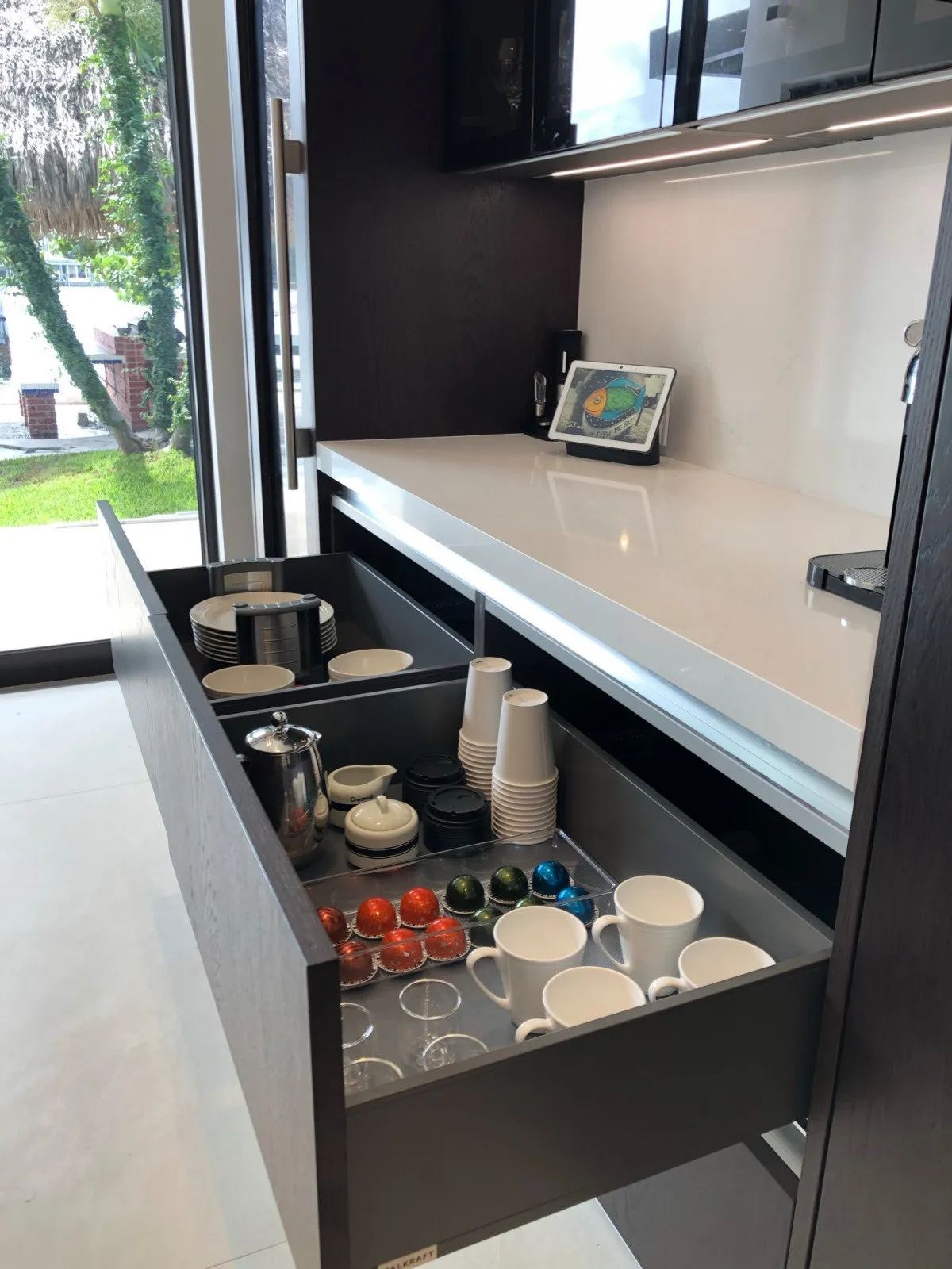 Home Bar, Mid-Century Modern, Santa Rosa Beach, Florida: home bar photo 11 by DALOP Design