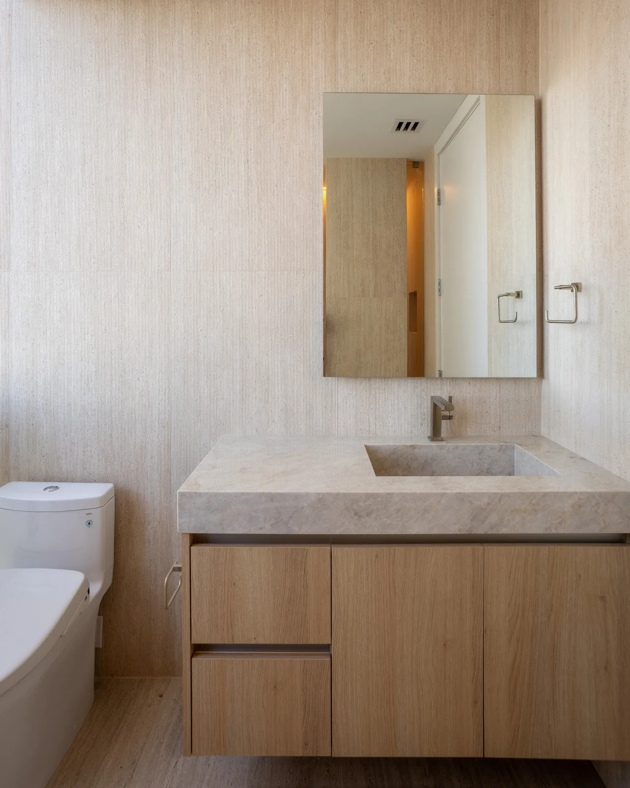 Marquis, Full Design and Renovation, Miami, Florida: home photo 8 by DALOP Design