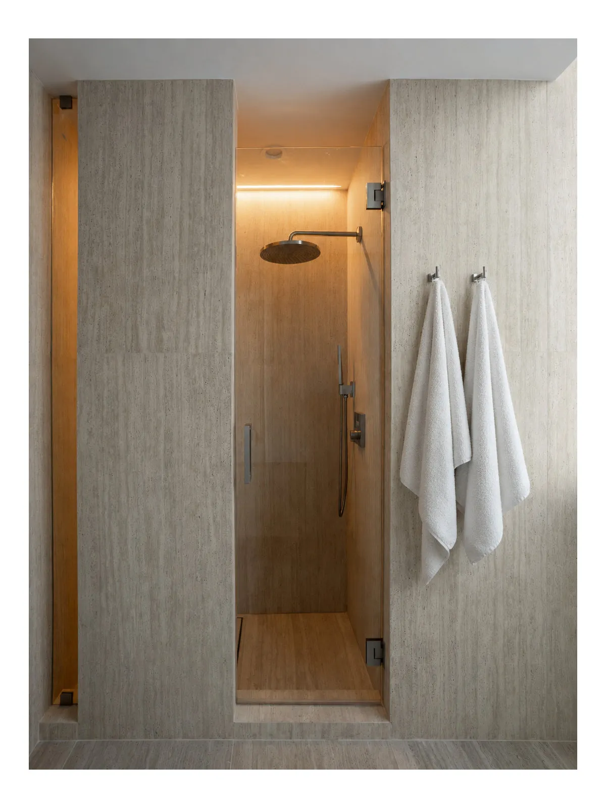 Marquis, Full Design and Renovation, Miami, Florida: home photo 10 by DALOP Design